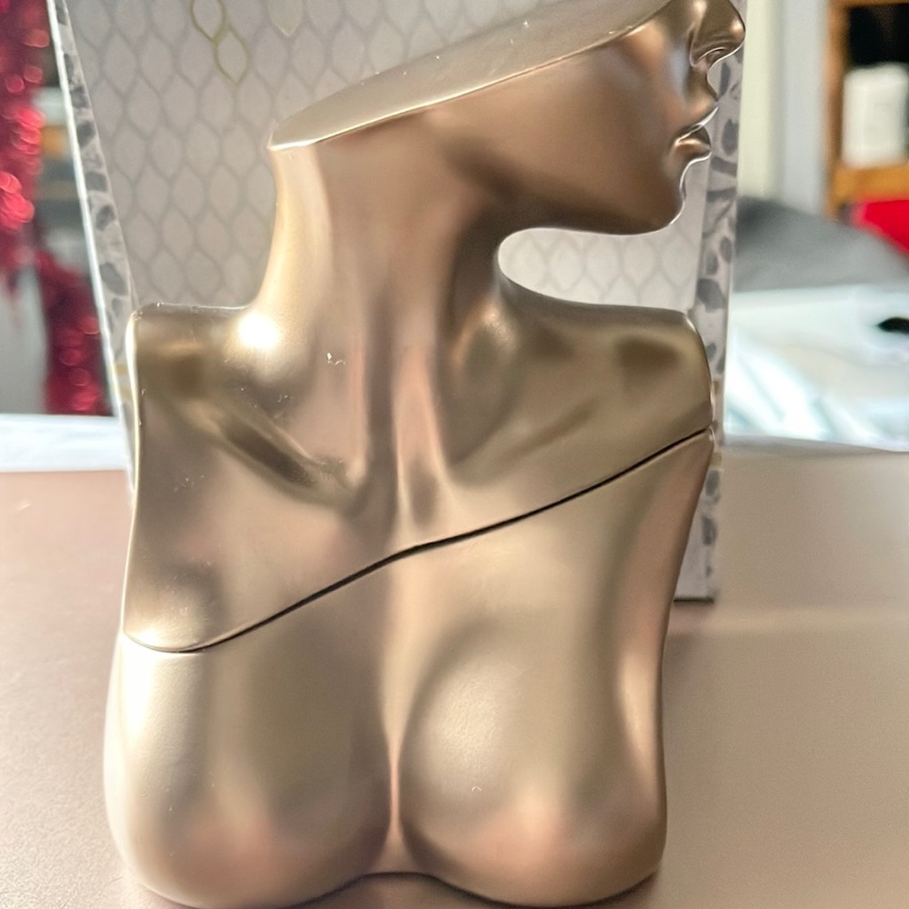 Billie Eilish “Eilish” perfume